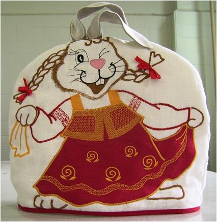 Грелка на чайник корова